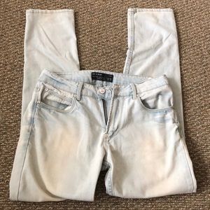 Pull & Bear light wash jeans💞